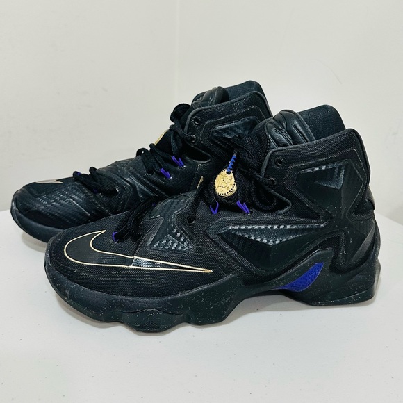 Nike LeBron XIII Pot of Gold Men’s Basketball Sneakers 807219-007 Size 8